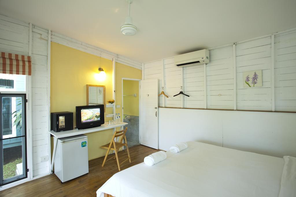 Sunshine Inn Resort Khao Lak Exterior foto